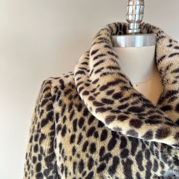 Sparkle & Fade Leopard Print Faux Fur Coat Sz Small - Picture 3 of 10